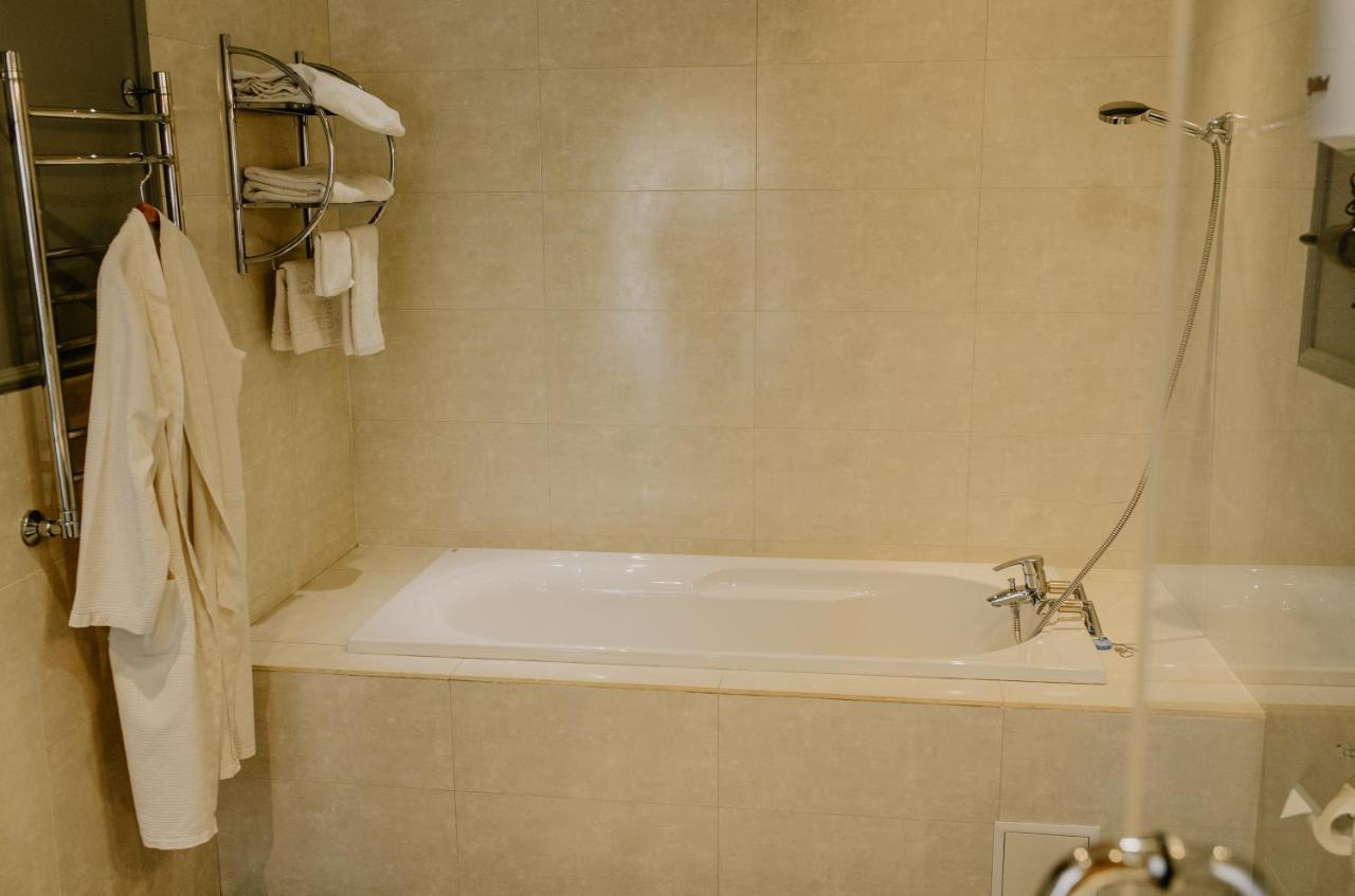 Plaza Hotel Kokshetau Exterior foto